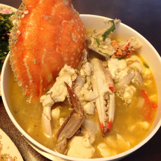 鲜虾豆腐蟹煲