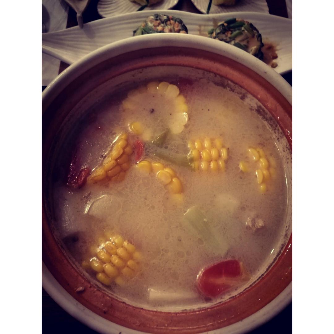 山药玉米排骨汤