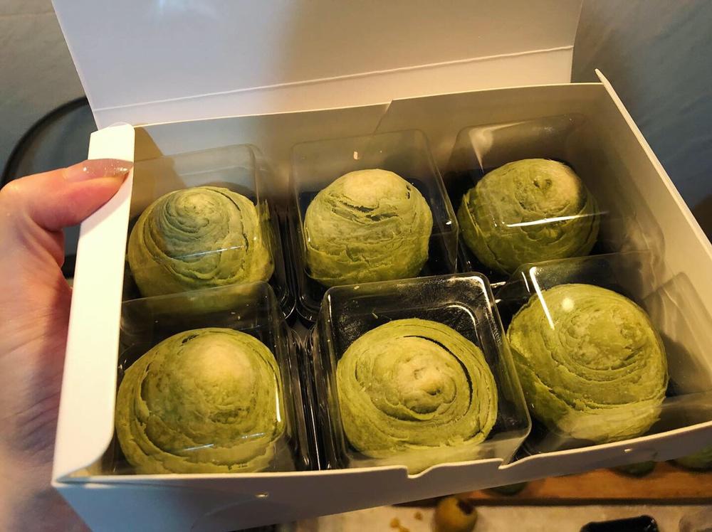 金沙板栗麻薯肉松酥皮月饼（霸王酥）