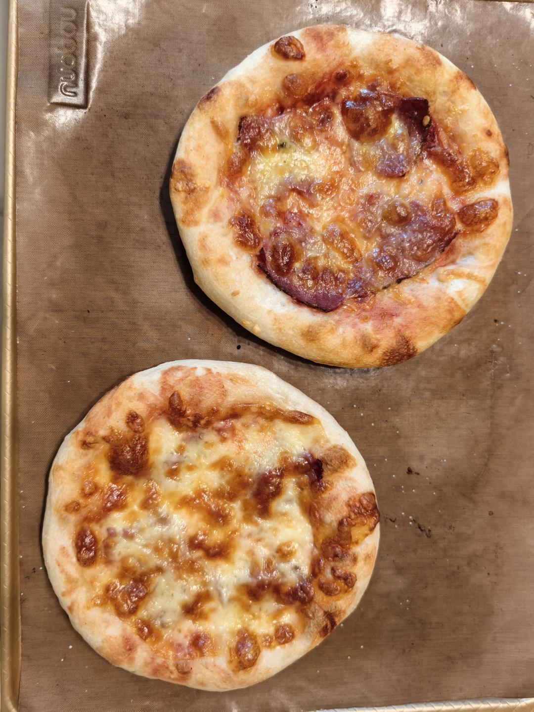 地道拿波里披萨--家用烤箱烤出蓬松饼边