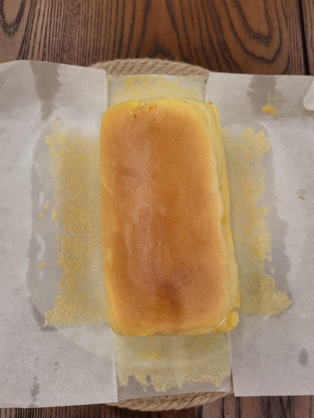 堪比柯基屁股
爆浆芝士🧀古早蛋糕
