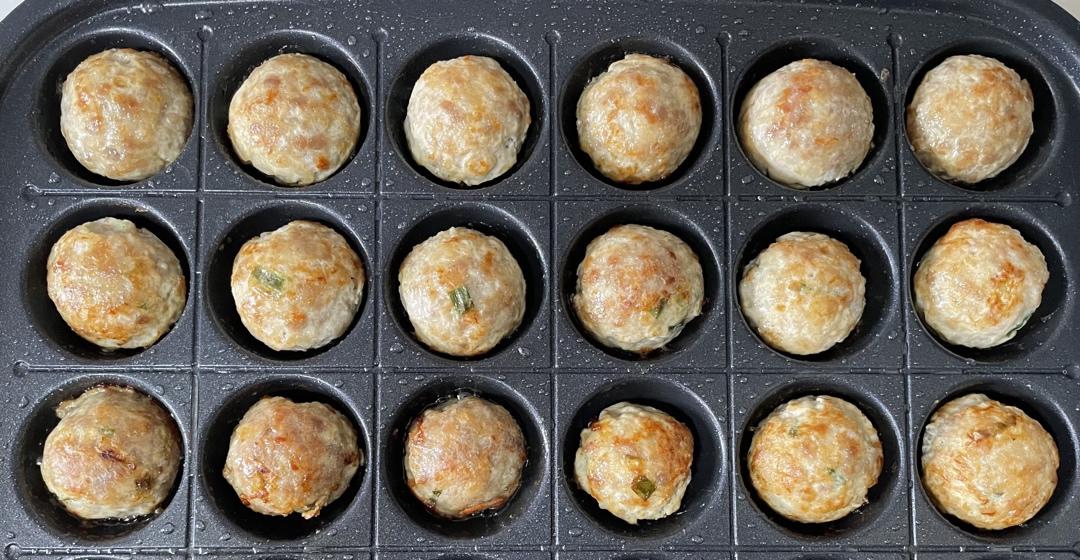 摩飞锅版少油莲藕肉丸子