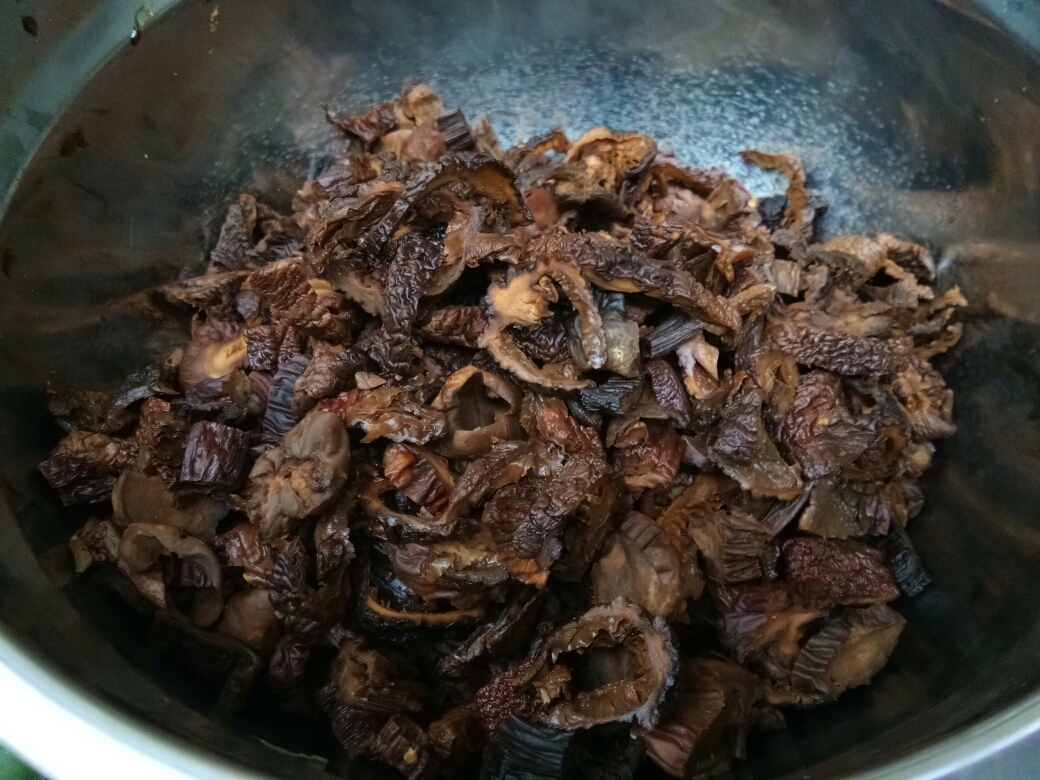 佐餐小菜――油浸干菌菇的做法 步骤3
