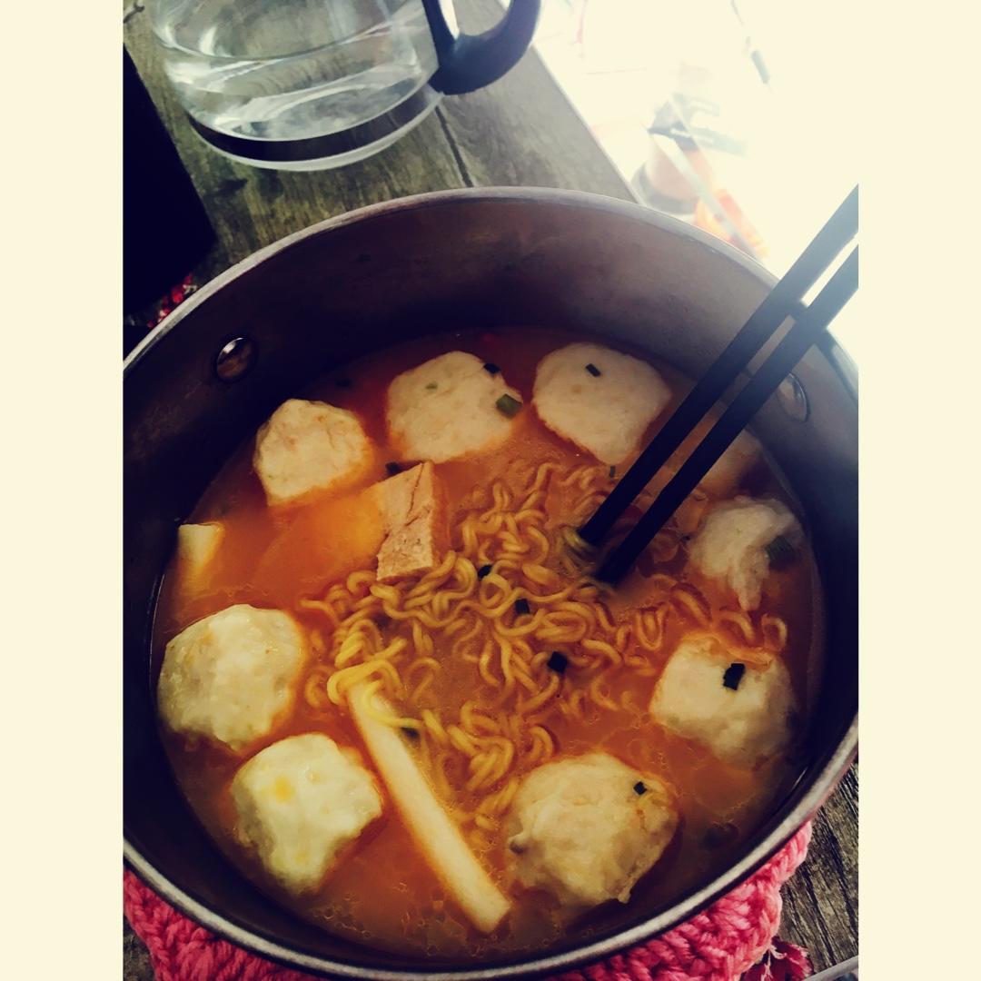 满足食欲的深夜秘密 森系浓香泡面