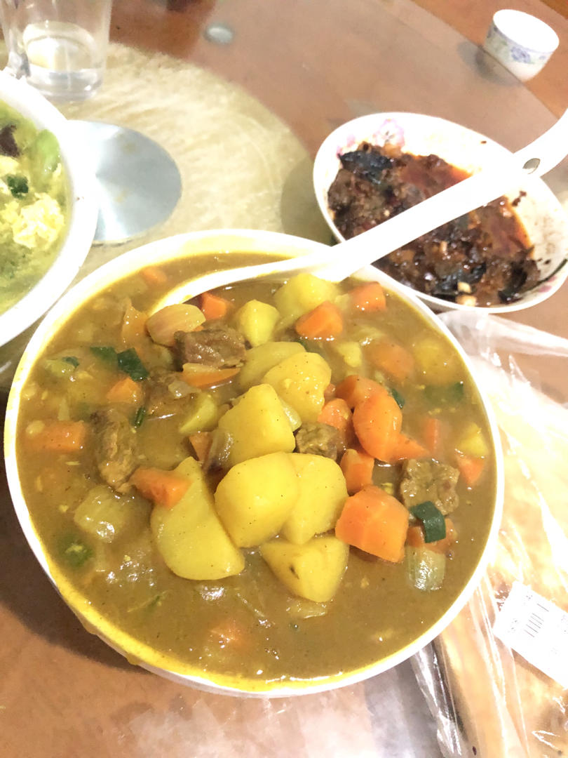 咖喱土豆烧牛肉