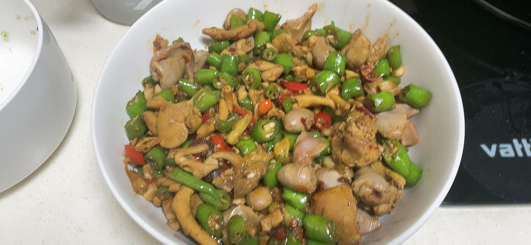 能吃三碗饭的开胃菜-酸辣鸡杂