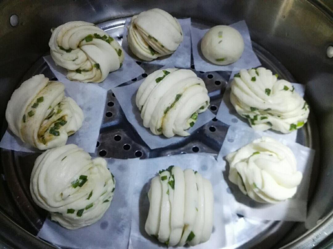 葱油花卷 Steamed Roll