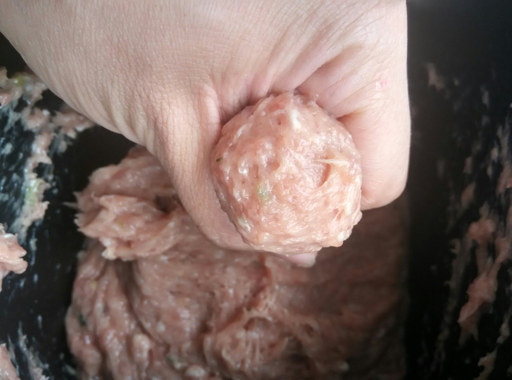 水汆纯猪肉丸（柴葛粉，鸭蛋清版）的做法