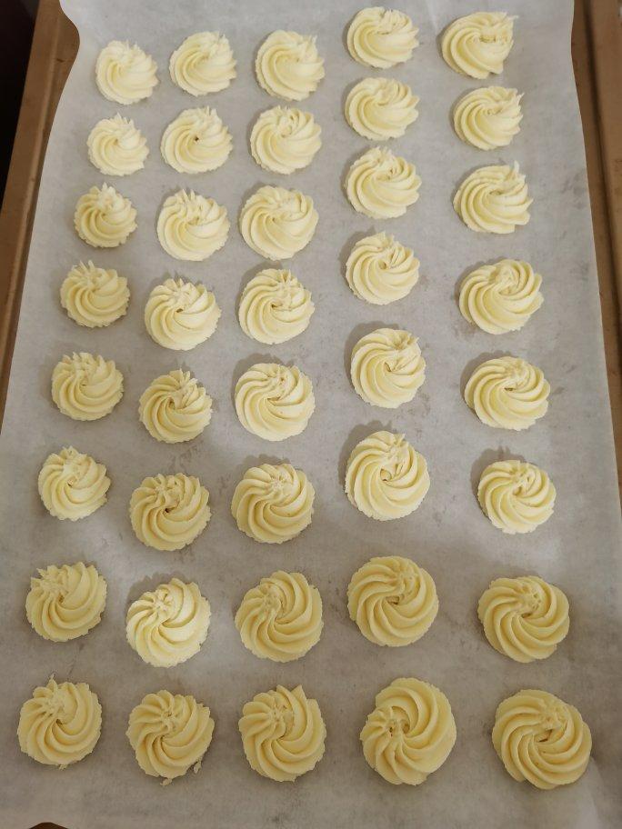 一口酥掉渣的淡奶油曲奇