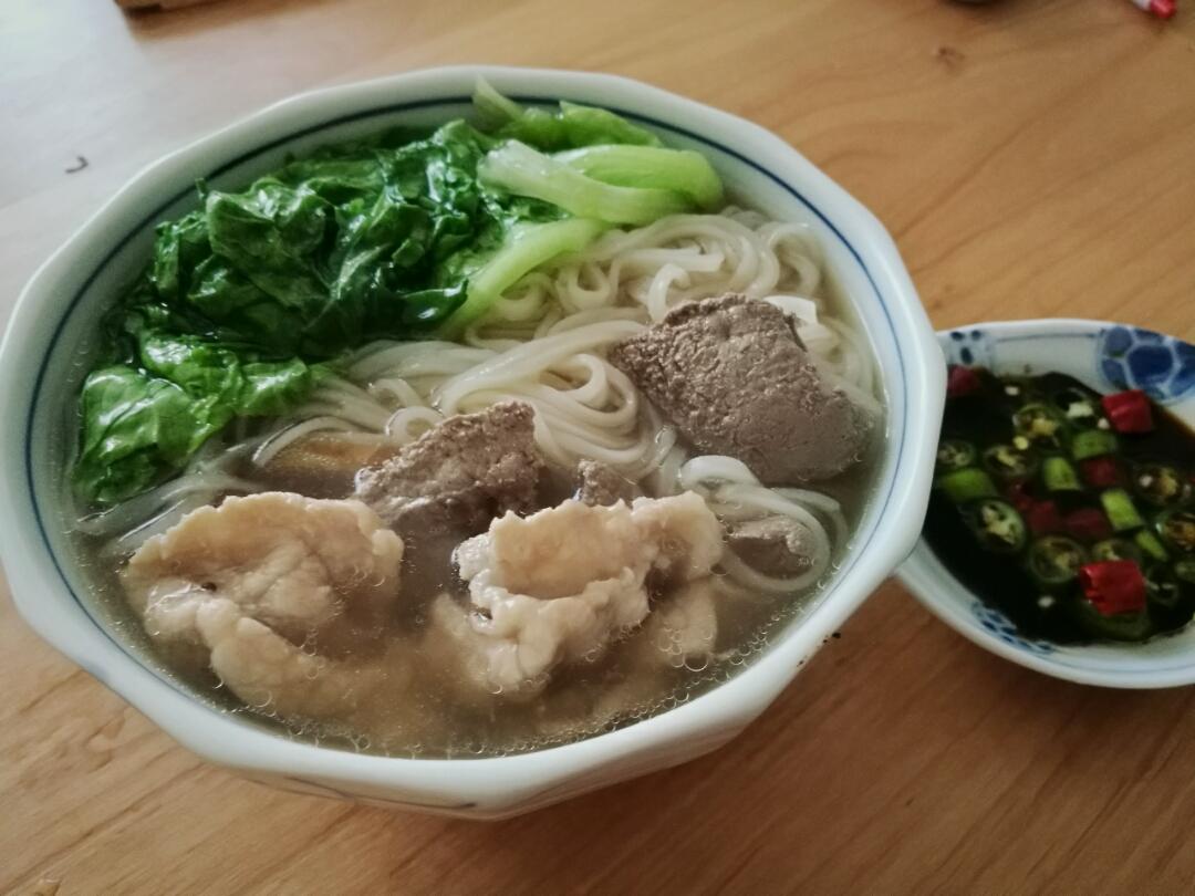 三鲜猪肝面