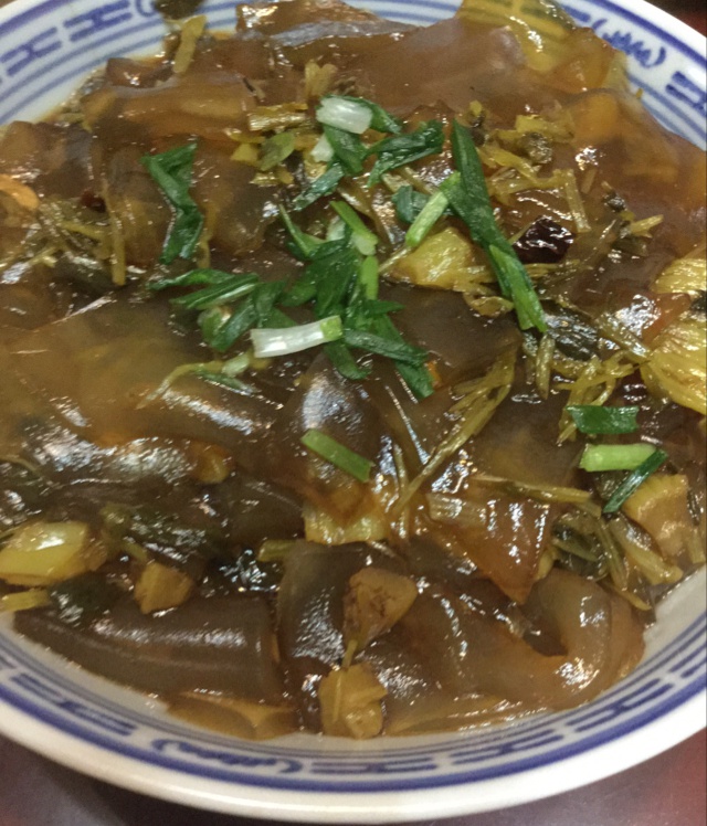 酸包菜炒粉皮
