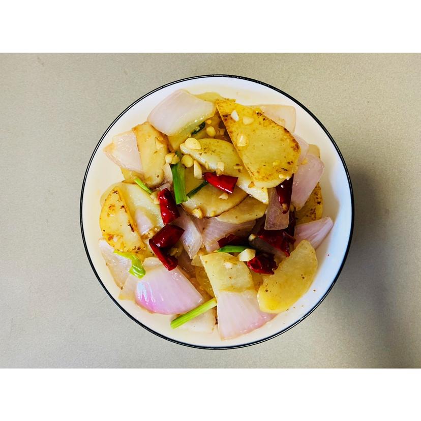 边吃边流泪的「孜然土豆片」