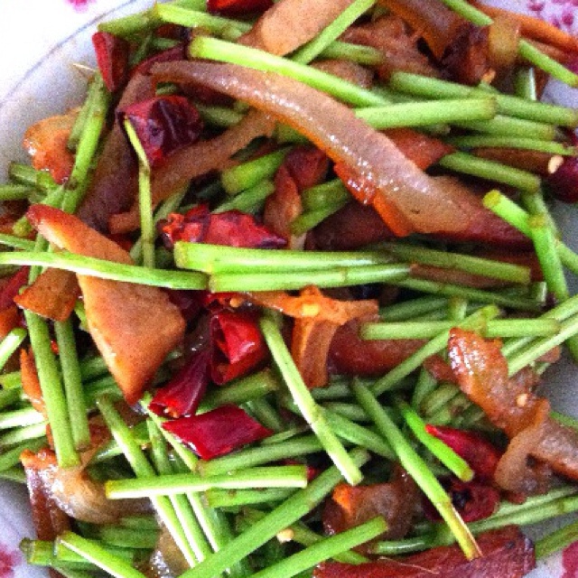 芦蒿炒腊肉