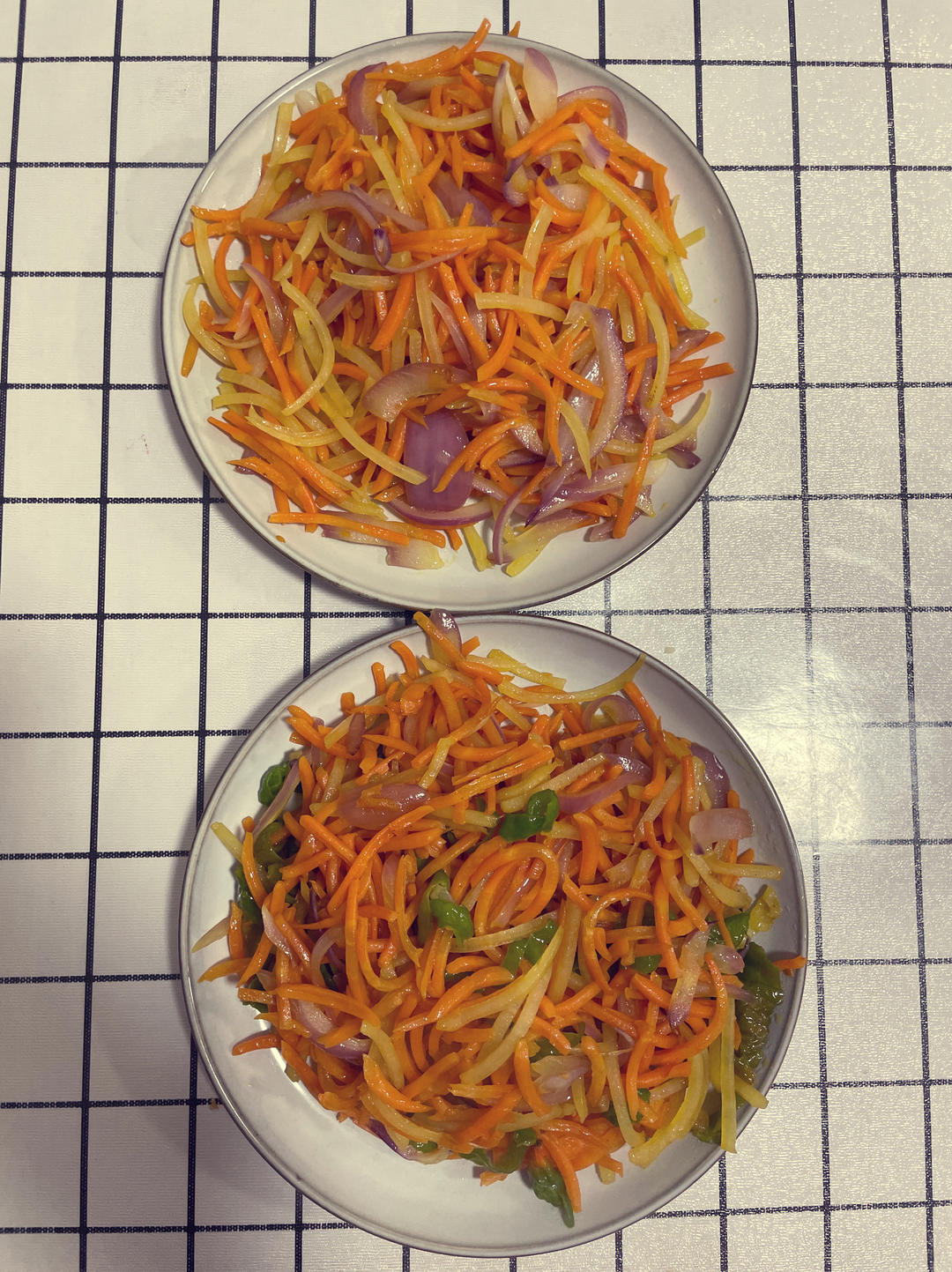 土豆胡萝卜洋葱什锦