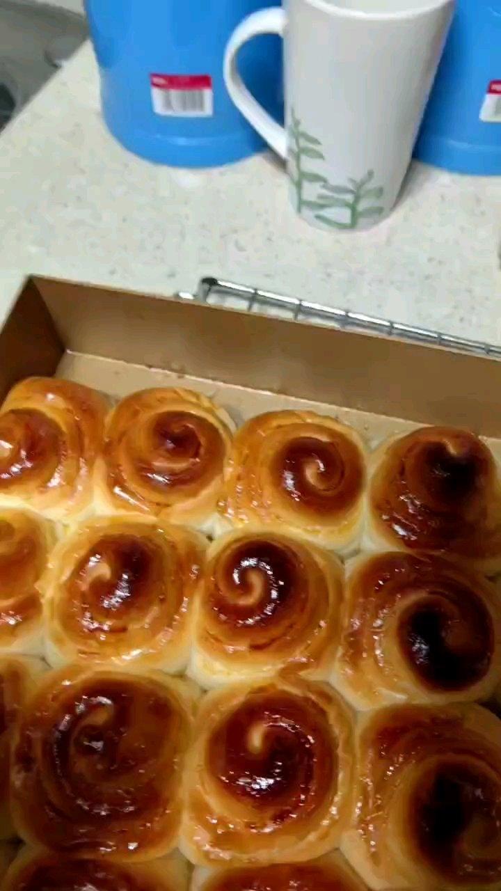 烫种蜂蜜脆底小面包