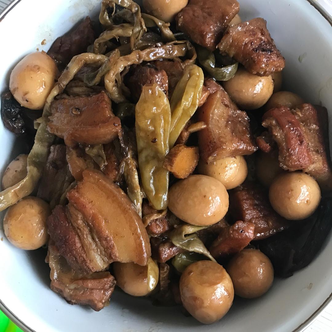 豆结卤蛋红烧肉