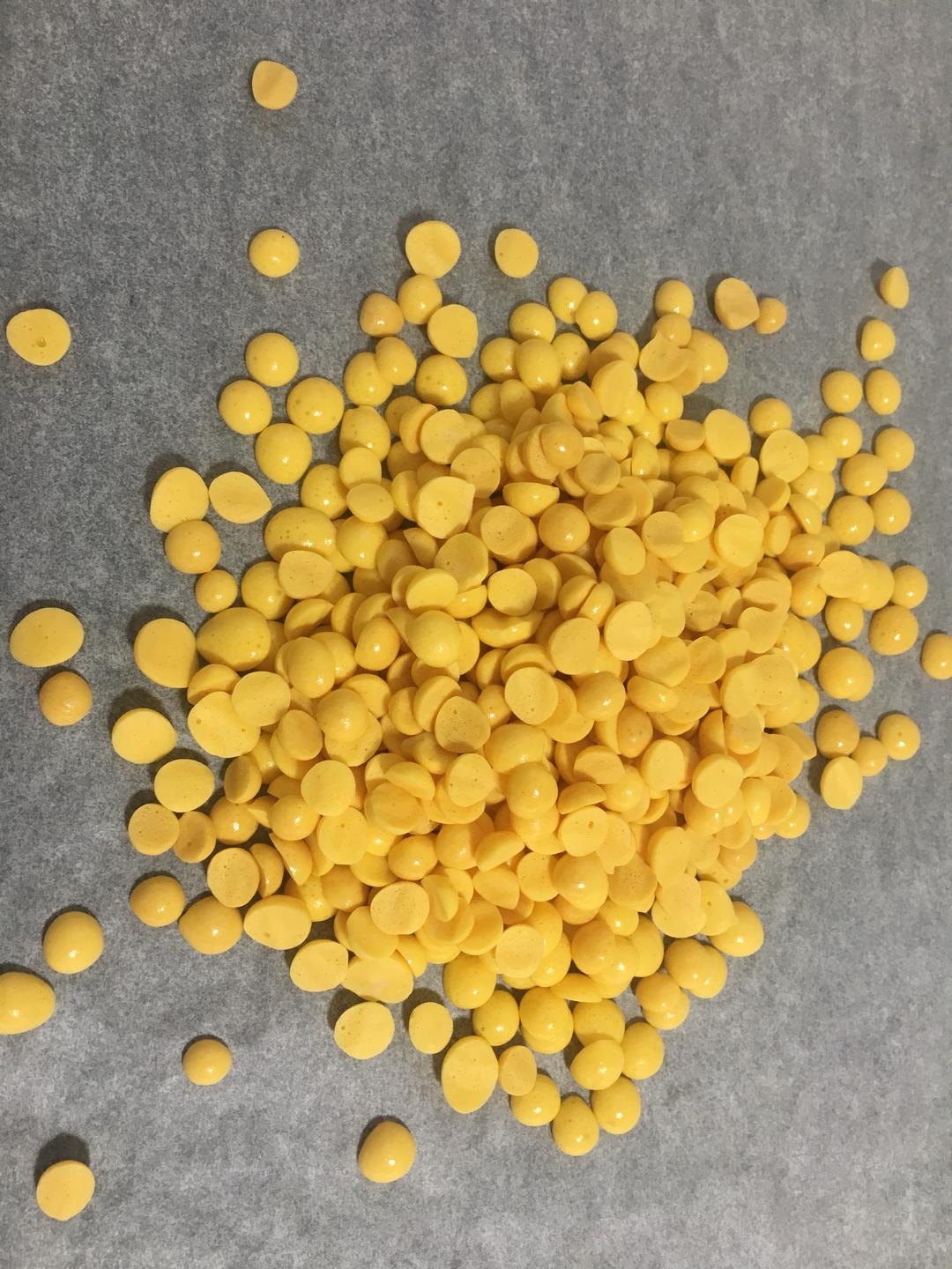 蛋黄溶豆的做法
