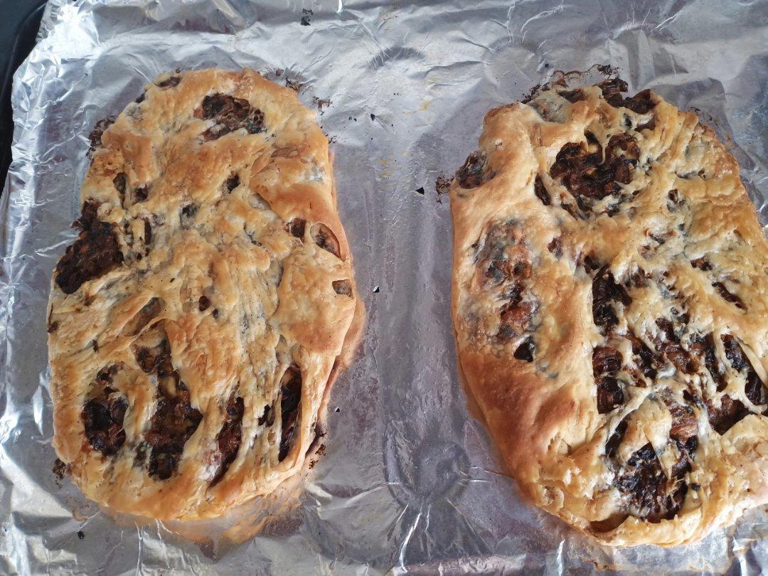 梅干菜鲜肉锅盔