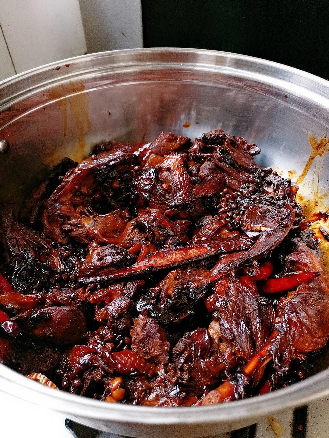 麻辣鸭锁骨（不输周黑鸭）