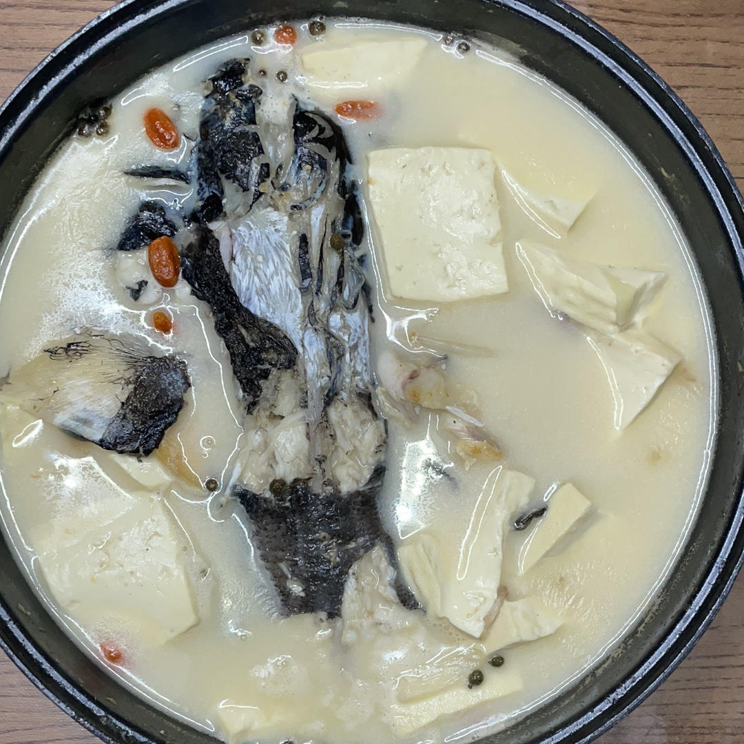 鱼头豆腐汤