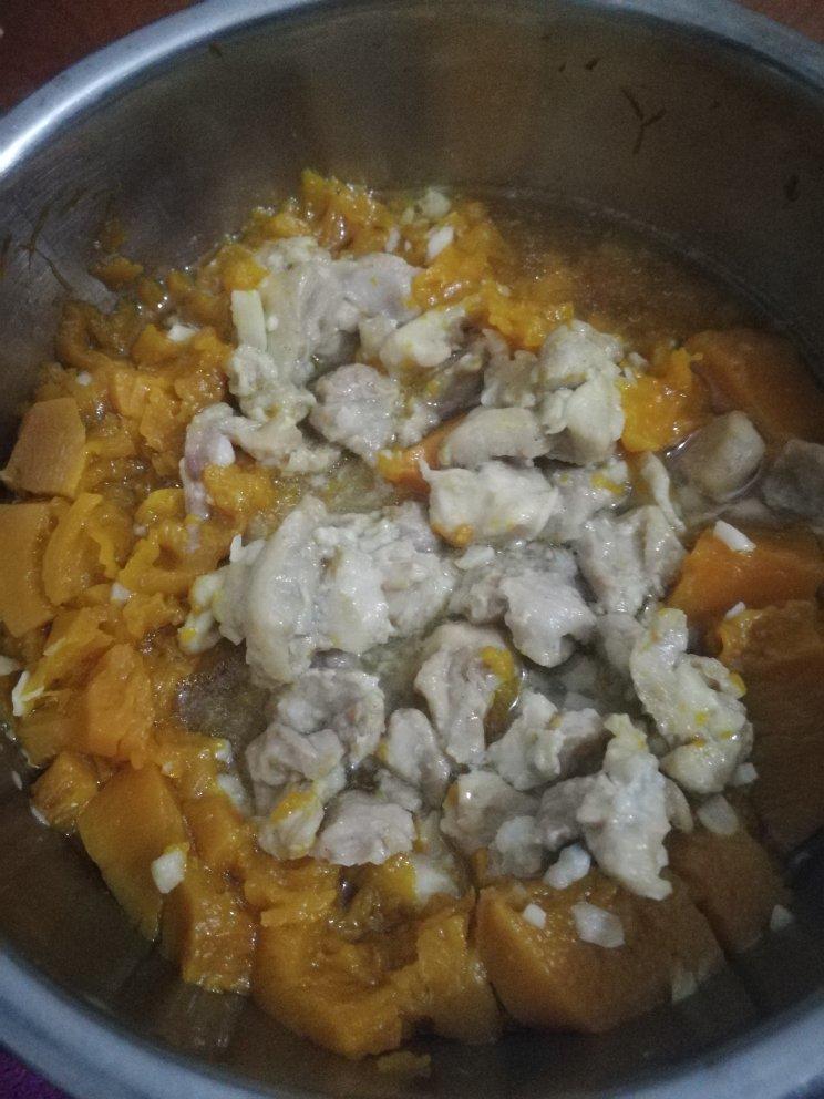 蒜香滑鸡蒸南瓜