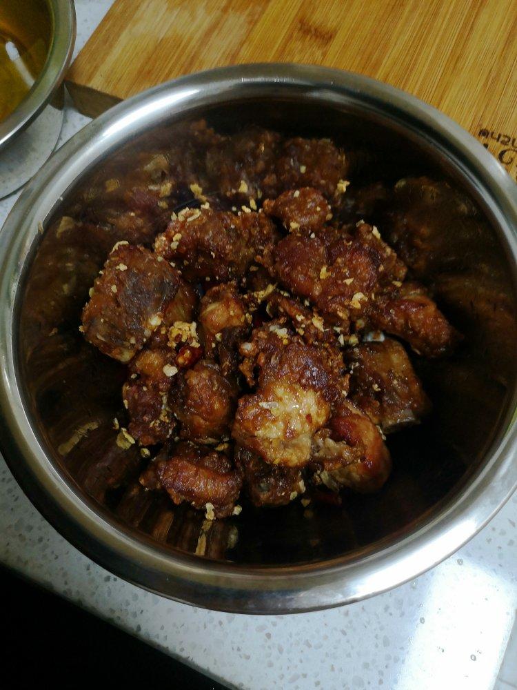 蒜香排骨（鲜嫩多汁）