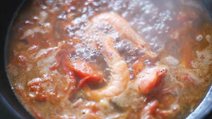 番茄鸡蛋鲜虾面的做法 步骤4