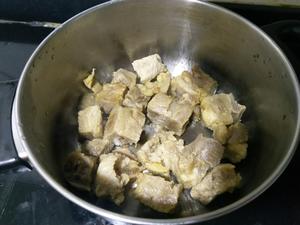 川辣土豆烧牛肉的做法 步骤6