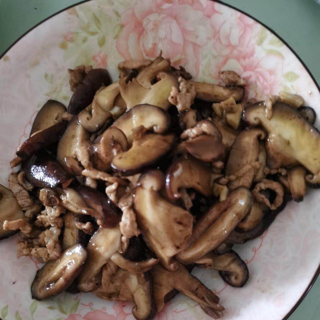 香菇炒肉
