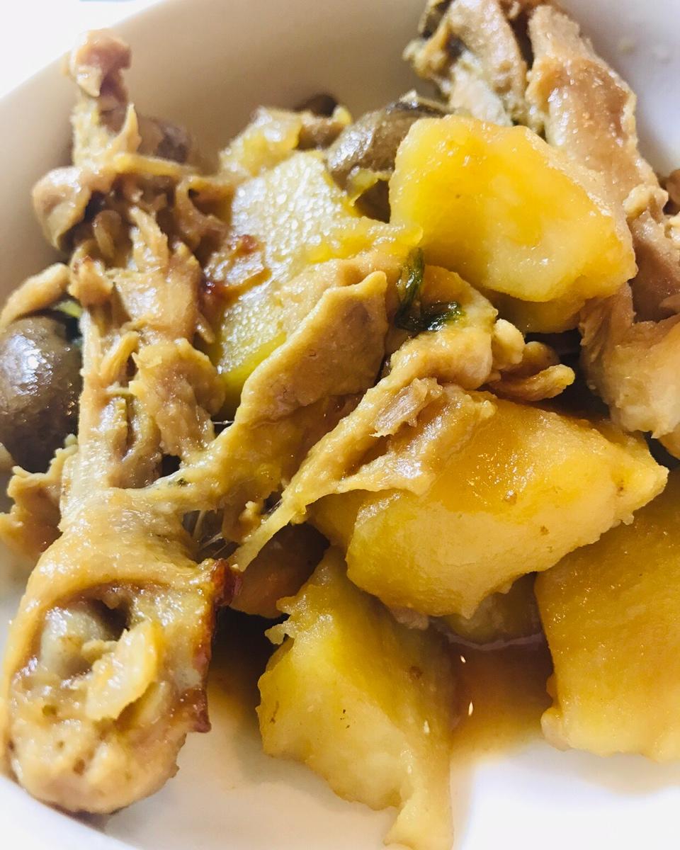 土豆焖鸡（简单可口版）