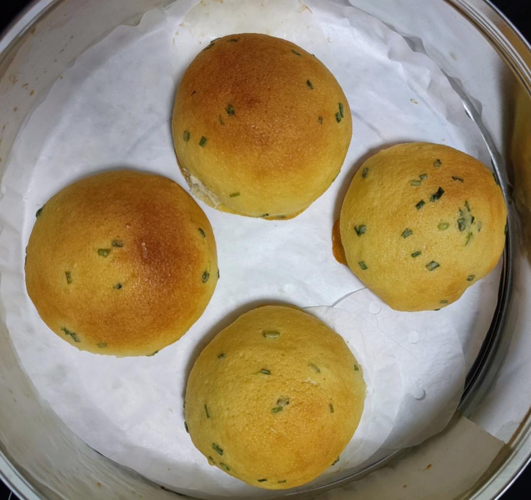 香葱肉松墨西哥包