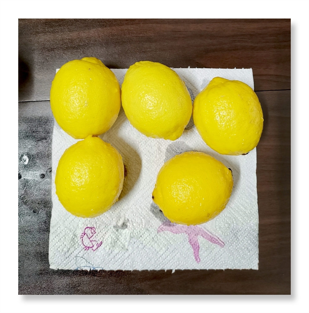 柠檬百香果蜜~的做法 步骤1