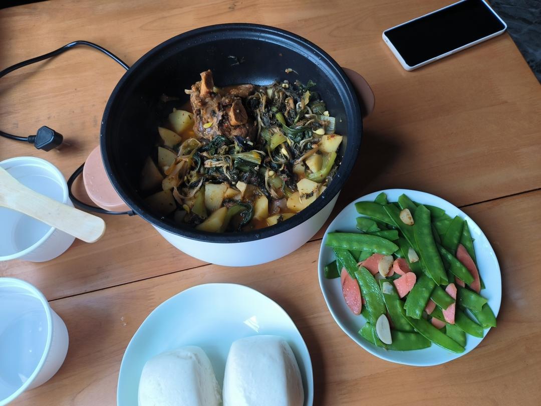 荷兰豆炒火腿肠|我偷偷想你的时候，你才是我的