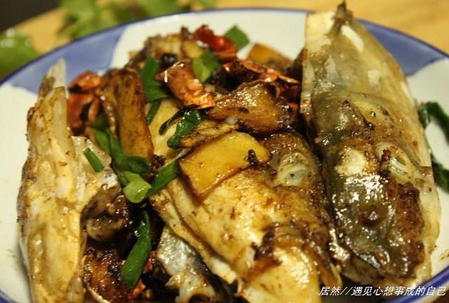 姜葱煎焗大鱼头的做法