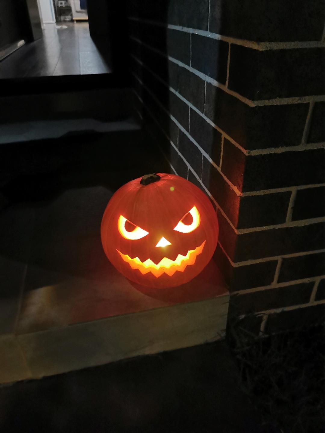 制作万圣节南瓜灯