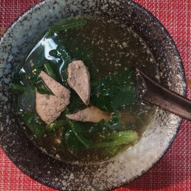 菠菜猪肝瘦肉汤