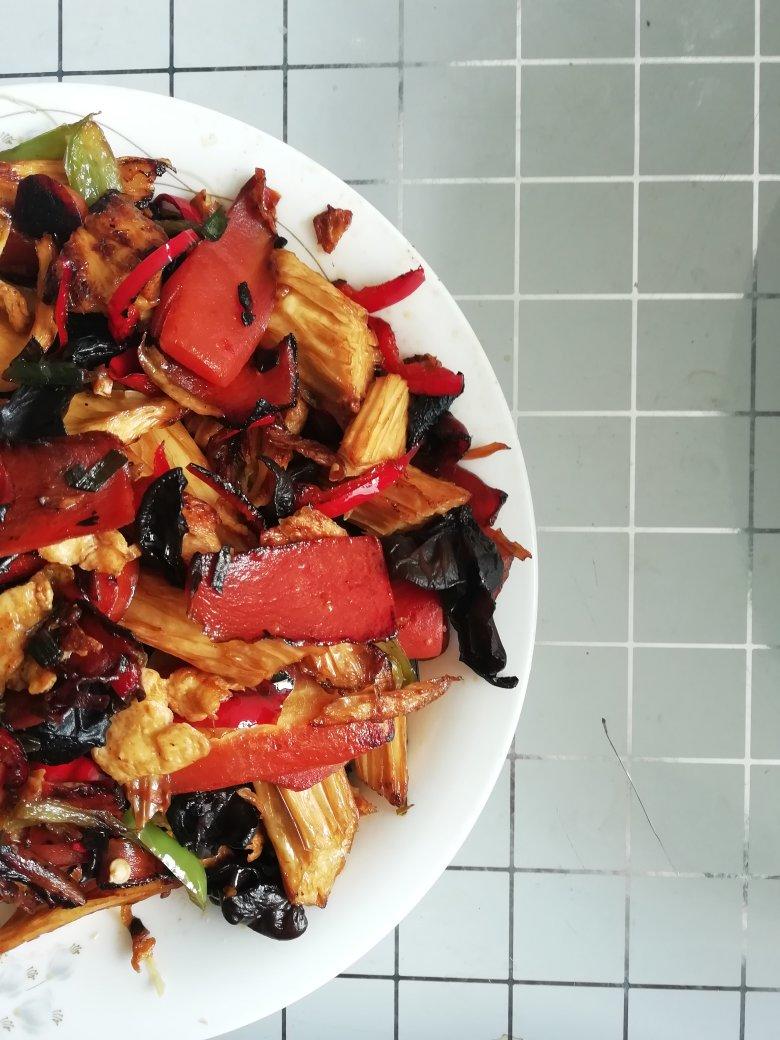 腐竹木耳黄瓜炒