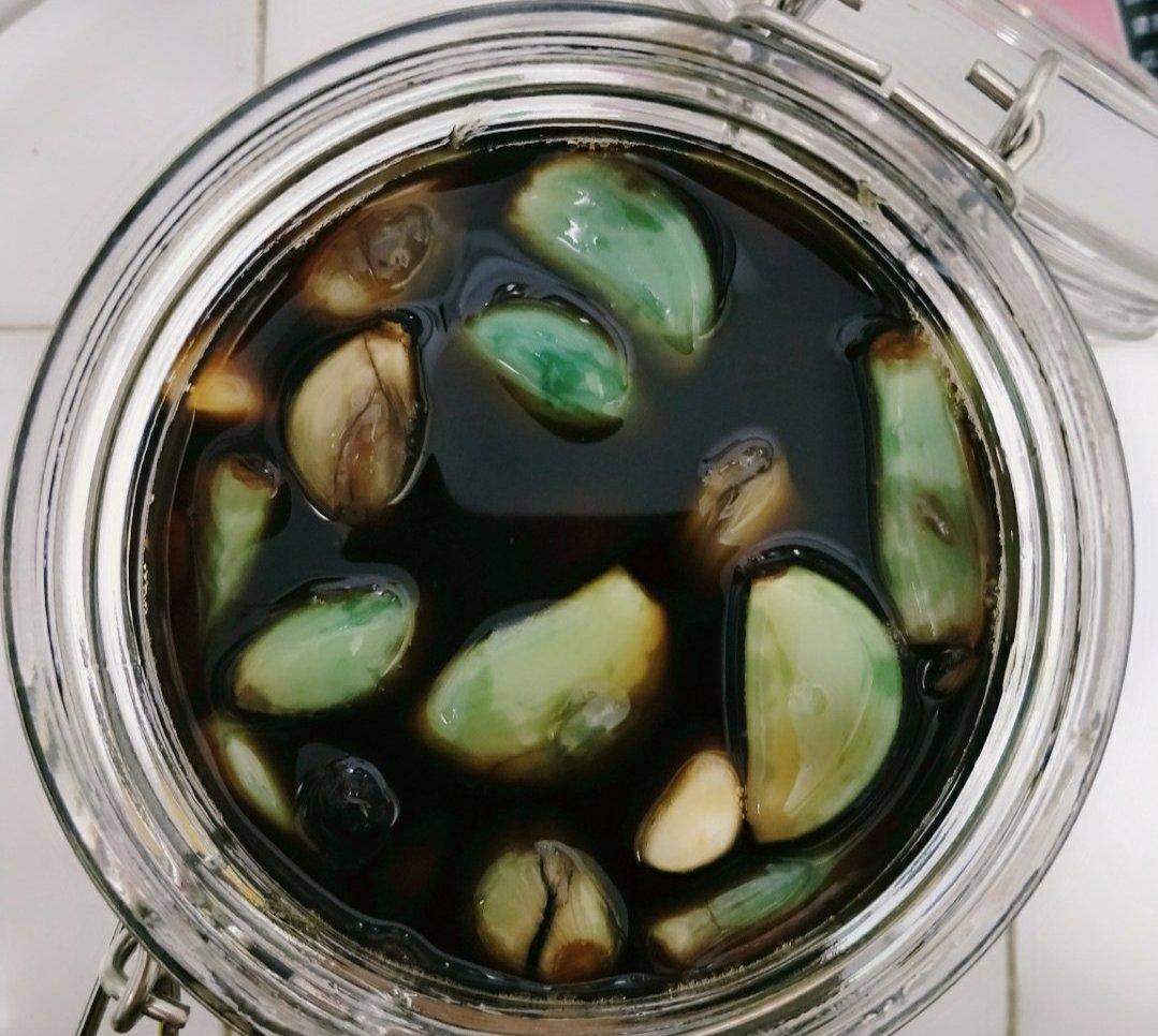 醋泡黑豆大蒜