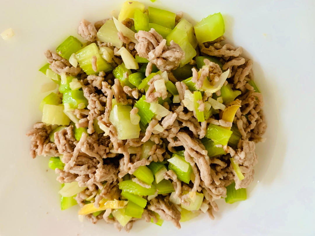 下饭菜：肉末芹菜