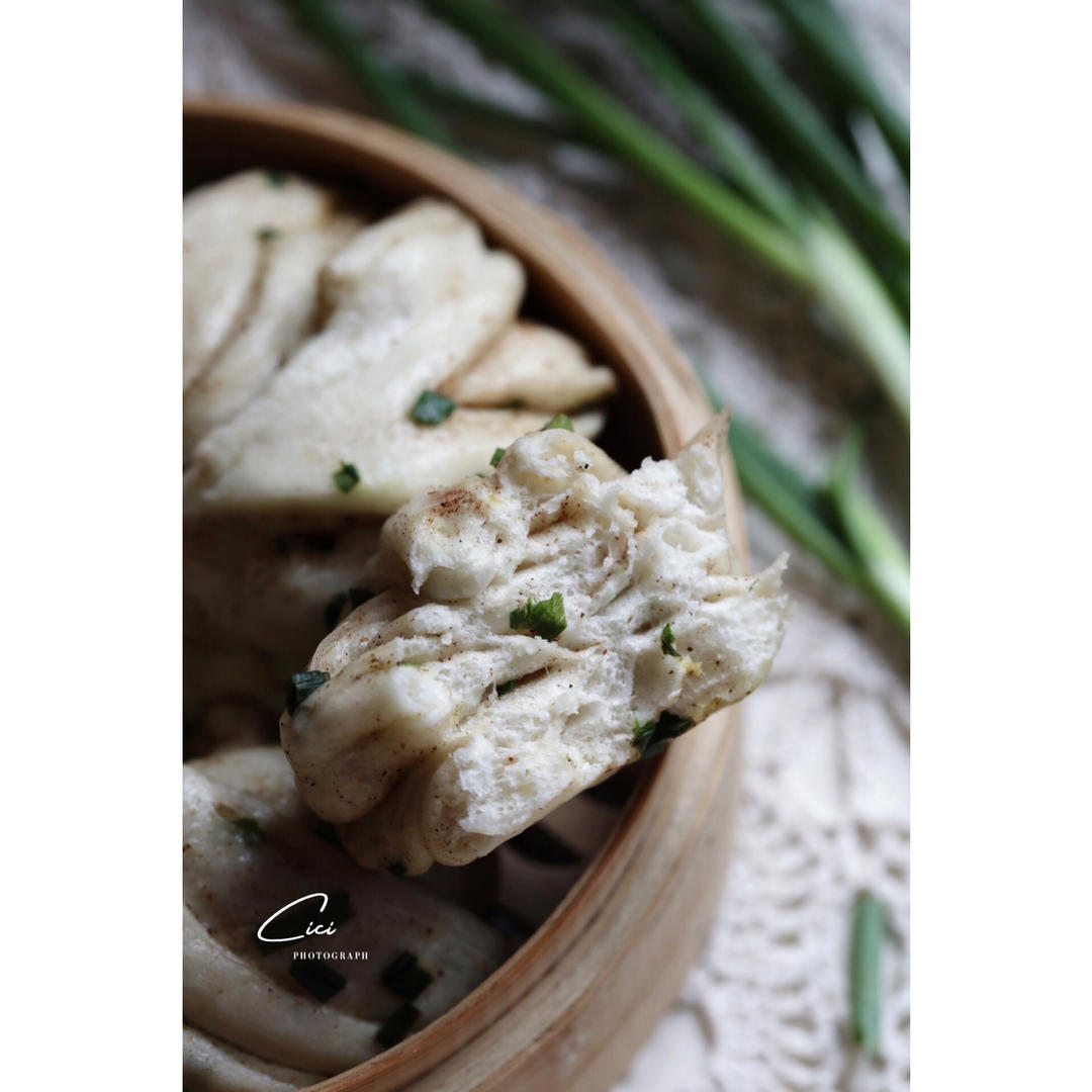 【五香葱花卷】咸香可口