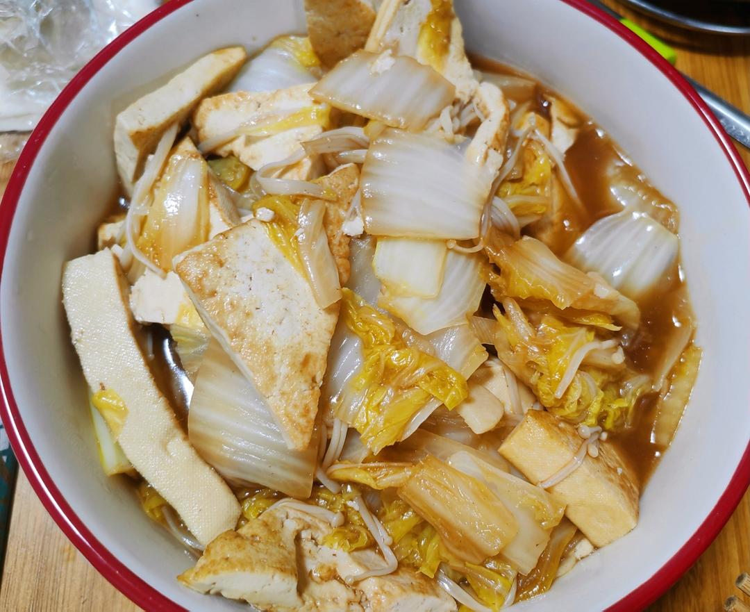 ✨无敌下饭❗️好吃到哭的白菜火腿豆腐煲