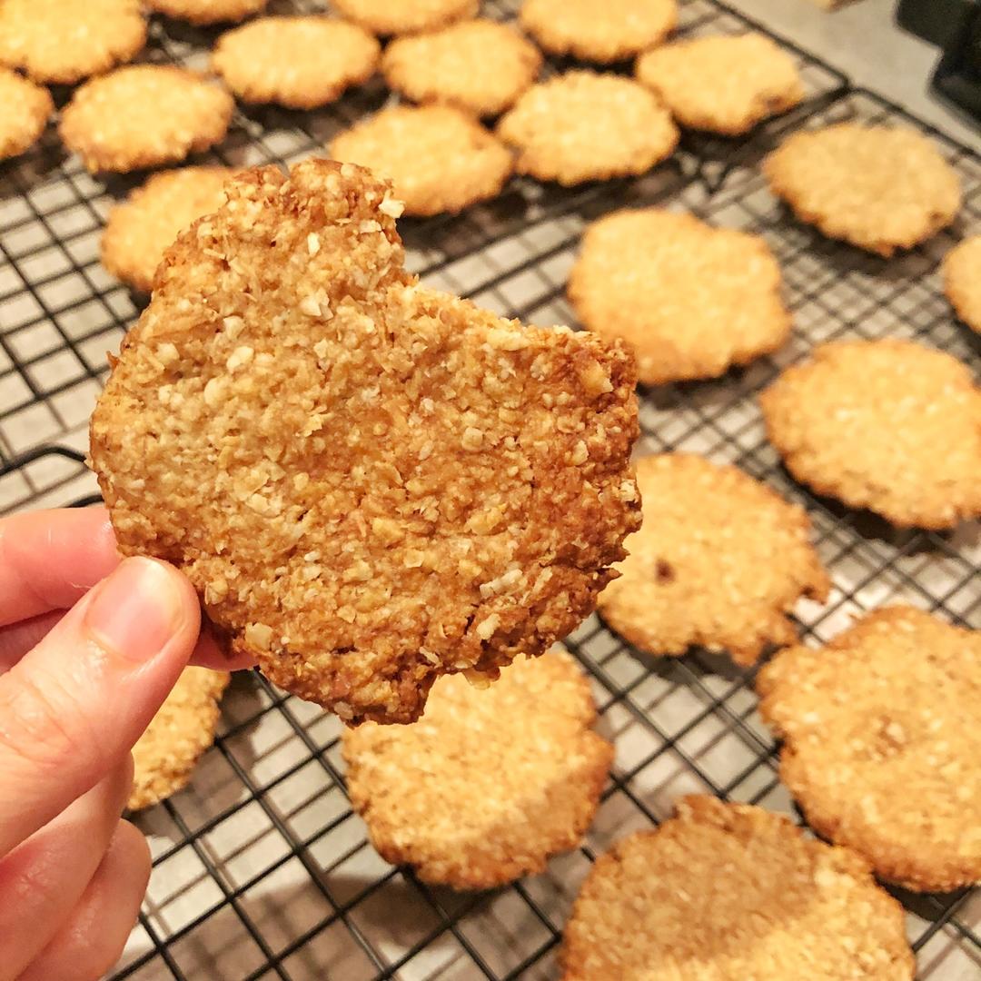 中岛老师的燕麦饼干
