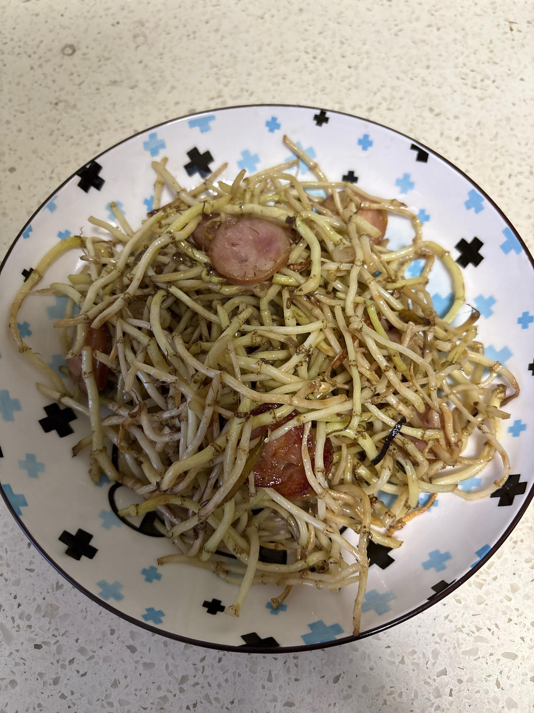 开胃消食下饭的折耳根炒腊肉