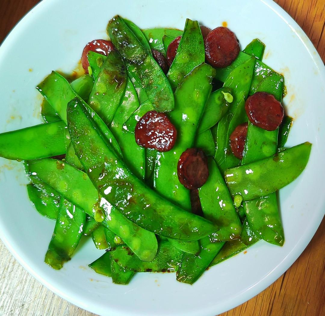 荷兰豆炒腊肠