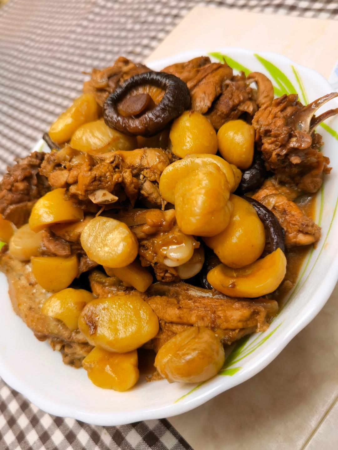 【栗子烧鸡】鸡肉都给你吃，栗子归我~