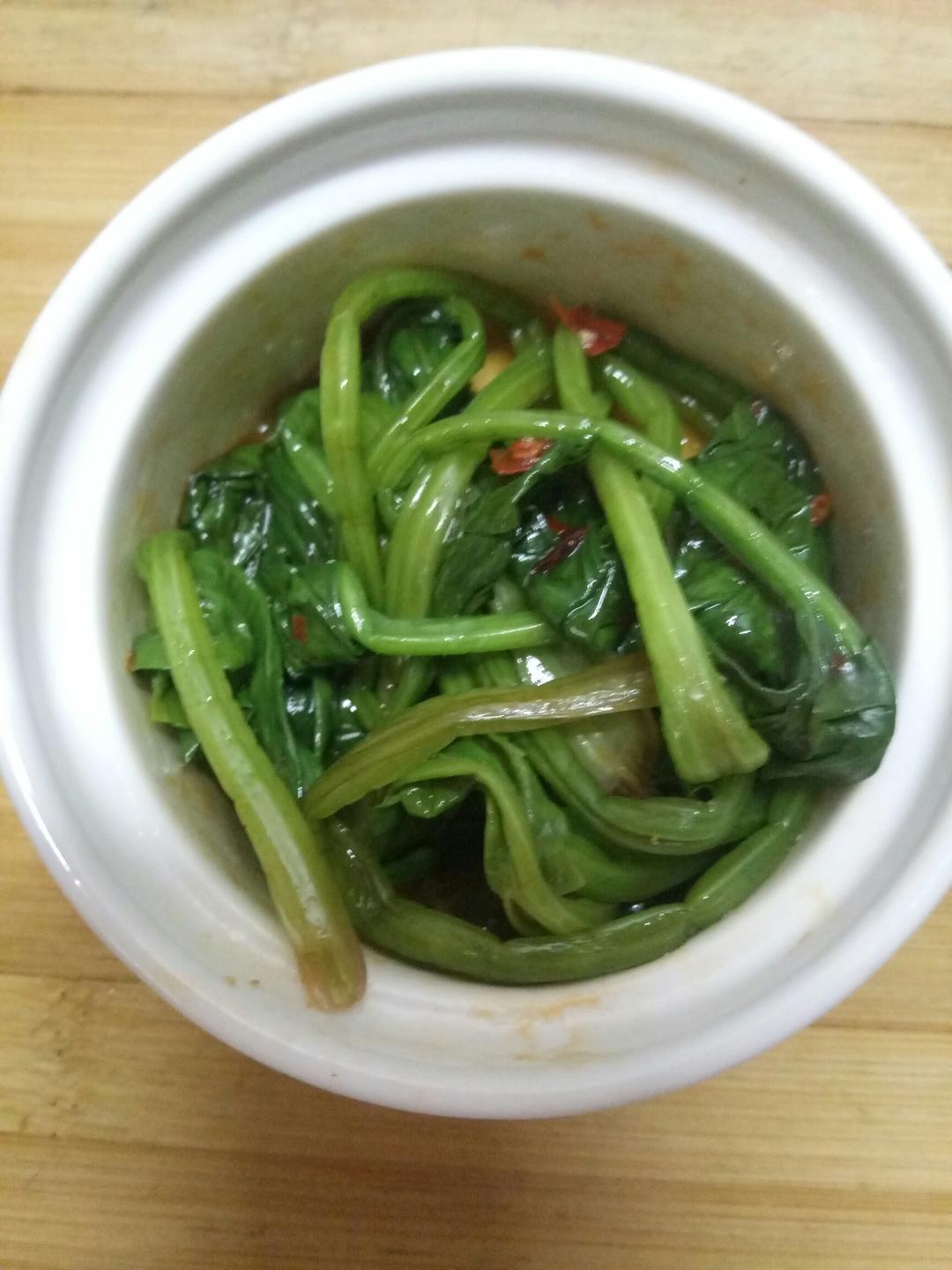 凉拌菠菜的做法