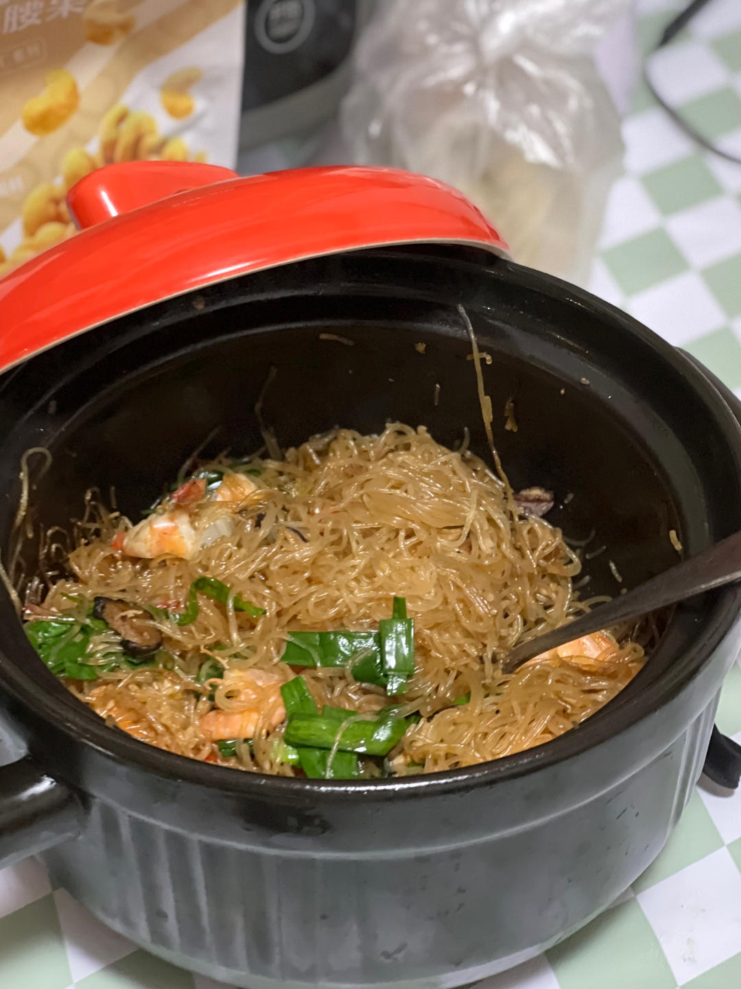 鱿鱼花甲粉丝煲