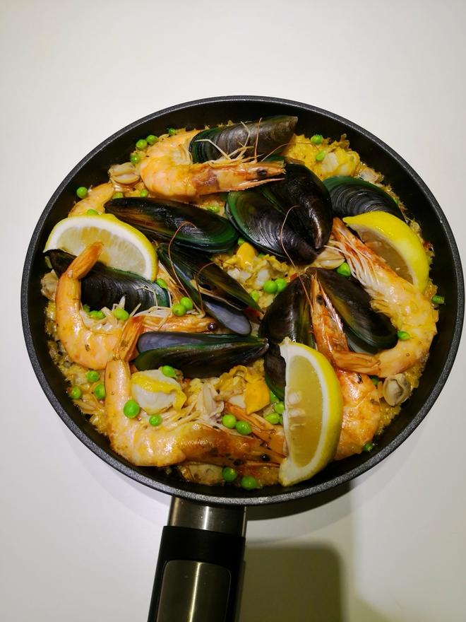 厉害的西班牙海鲜饭（简易版）的做法