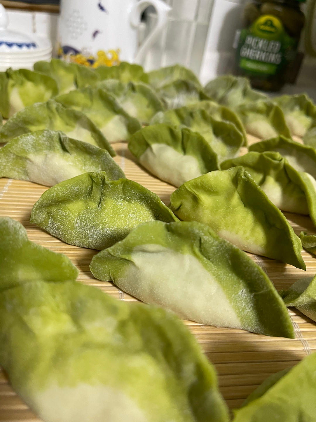 翡翠白玉白菜饺子详细版（附翡翠白玉白菜饺子包法，翡翠白玉饺子皮两种制法，面包机和面，翡翠白玉烧卖，各种馅料搭配）