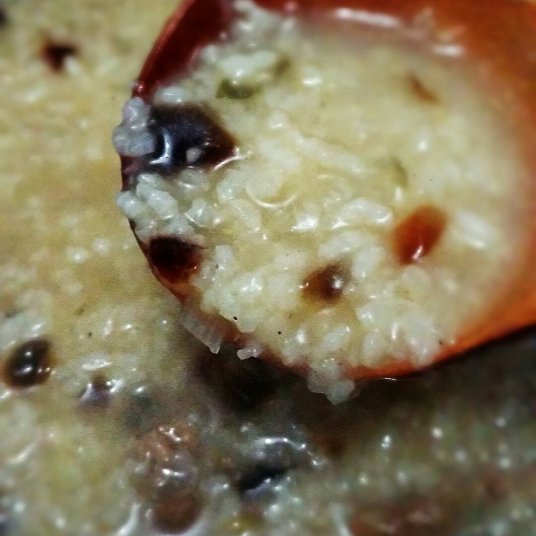 十五分钟快手之香滑皮蛋瘦肉粥(附五分钟电饭煲电压力锅更快捷方法)